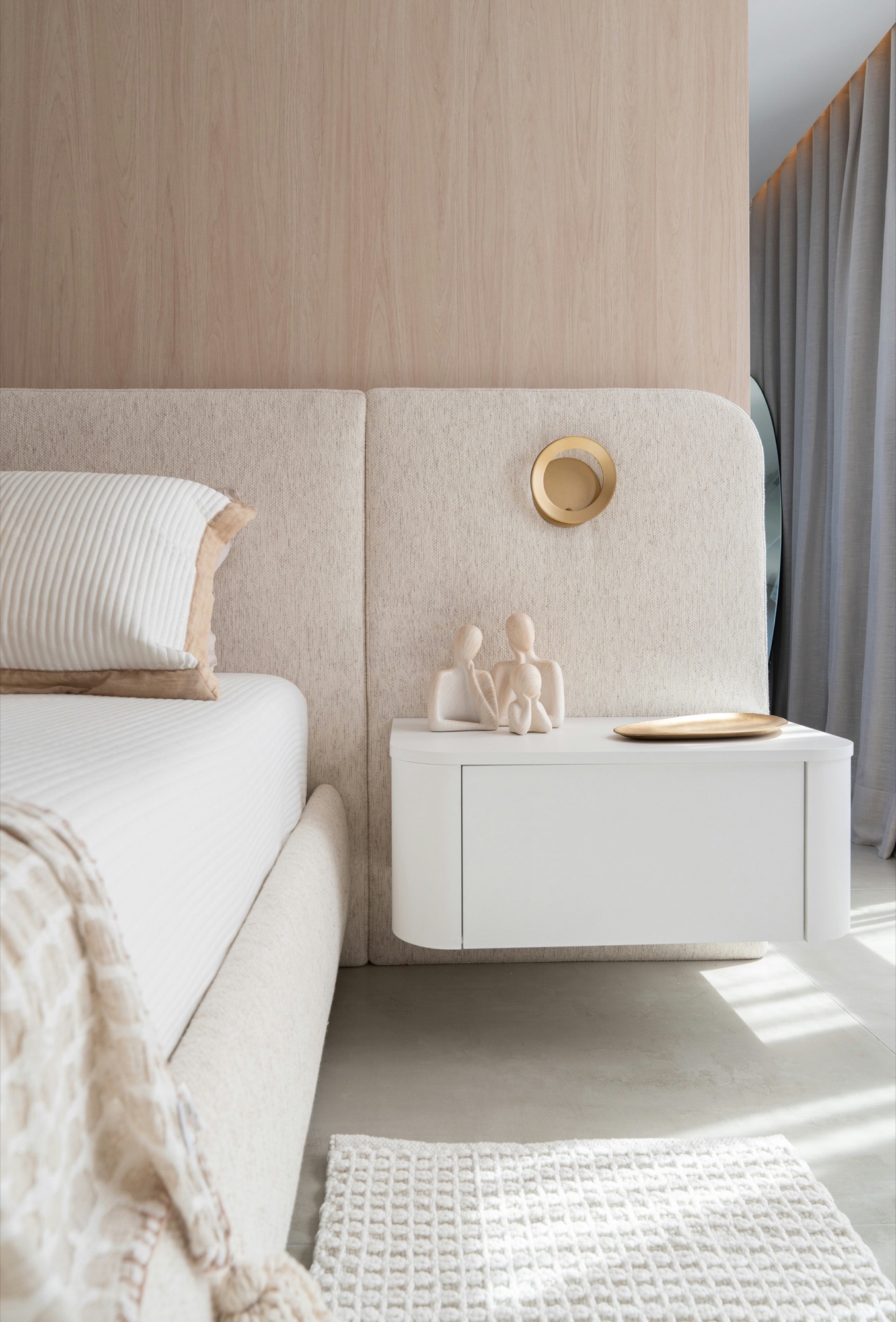 A quiet, well-finished interior